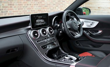 Mercedes-Benz C Class C63 Coupe 14