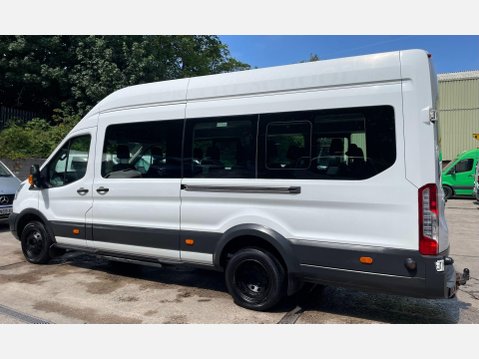 Ford Transit 2.2 TDCi 460 HDT L4 H3 4dr (18 seats) 15