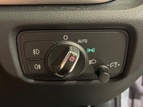 Audi A3 1.6 TDI S line S Tronic Euro 6 (s/s) 4dr (Nav) 37