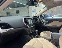 Jeep Cherokee 2.2 MultiJetII Limited SUV 5dr Diesel Auto 4WD Euro 6 (s/s) (200 ps) 17