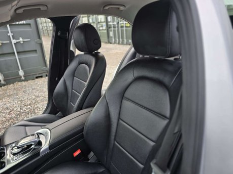 Mercedes-Benz C Class 2.1 C220 BlueTEC Sport Saloon 4dr Diesel G-Tronic+ Euro 6 (s/s) (170 ps) 41
