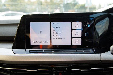 Volkswagen Golf LIFE TSI 23
