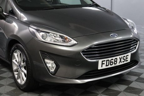 Ford Fiesta TITANIUM 26