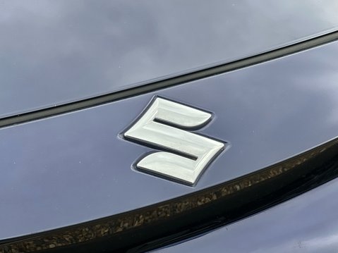 Suzuki Swace MOTION 13