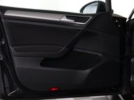 Volkswagen Golf S TSI 27