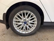 Ford Focus 1.0T EcoBoost Zetec Euro 5 (s/s) 5dr 27