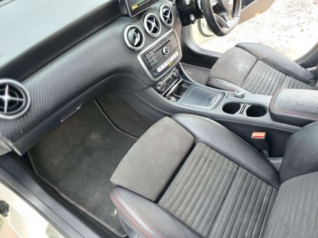 Mercedes-Benz A Class 2.1 A200d AMG Line (Premium) Hatchback 5dr Diesel 7G-DCT Euro 6 (s/s) (136  61