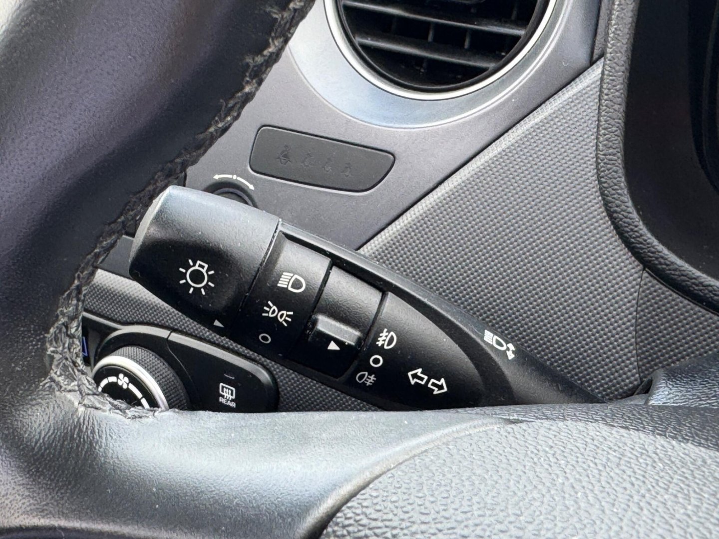 2017 Hyundai i10 — image 28