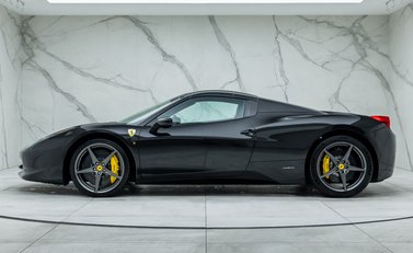 Ferrari 458 SPIDER 7