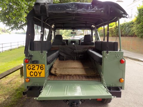 Land Rover Defender 110 2.5 Diesel 20