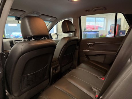 Hyundai SANTA FE 2.2 CRDi Premium Auto 4WD Euro 5 5dr (5 seat) 12
