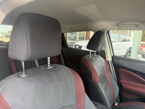 Nissan Juke 1.6 Acenta Premium Euro 5 (s/s) 5dr 14