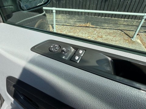 Vauxhall Vivaro L1H1 F2700 SPORTIVE S/S 27