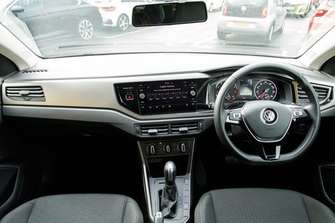 Volkswagen Polo MATCH TSI DSG 3