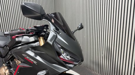 Honda CBR 2020 ONLY 790 MILES LONG MOT SERVICED SPORTS BIKE 650CC 26