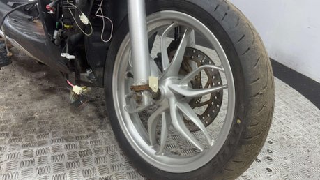 Piaggio Medley 2019 NON RUNNING PROJECT SCOOTER BREAKER PARTS BIKE 125CC 16