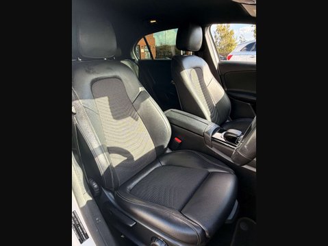 Mercedes-Benz A Class 1.5 A 180 SE D Auto 5dr 15