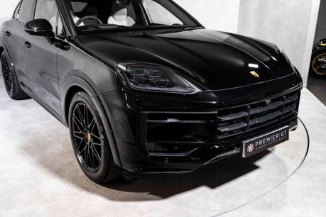 Porsche Cayenne GTS. WARRANTY. HUD. PANORAMIC ROOF. COMFORT ACCESS. BOSE. S/CHRONO. 40
