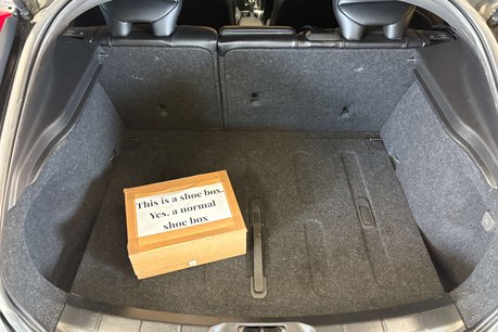 Volvo V40 2.0 T5 R-Design Pro Hatchback 5dr Petrol Auto Euro 6 (s/s) (245 ps) 55