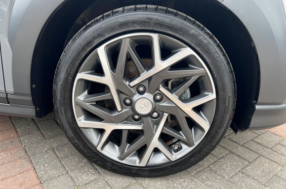 Hyundai KONA 1.6 h GDI PREMIUM AUTO PETROL HYBRID 19