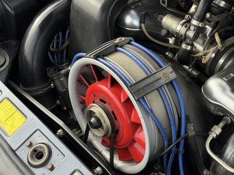 Porsche 911 CARRERA 3.2 BACK-DATE 67