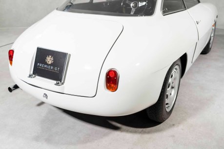 Alfa Romeo Giulietta SPRINT ZAGATO. 1 OF 200. EX COMPETITION CAR. EXTENSIVE DOCUMENTED HISTORY. 41