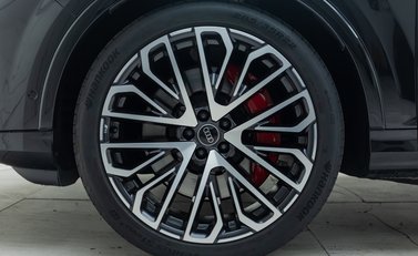 Audi SQ7 BLACK EDITION 30