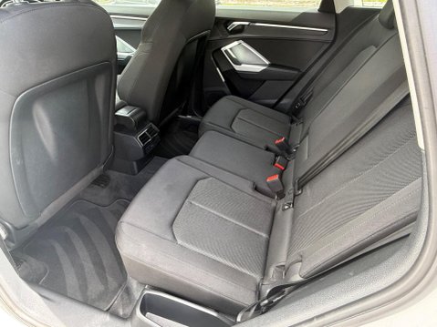 Audi Q3 1.5 TFSI CoD 35 Sport Euro 6 (s/s) 5dr 19
