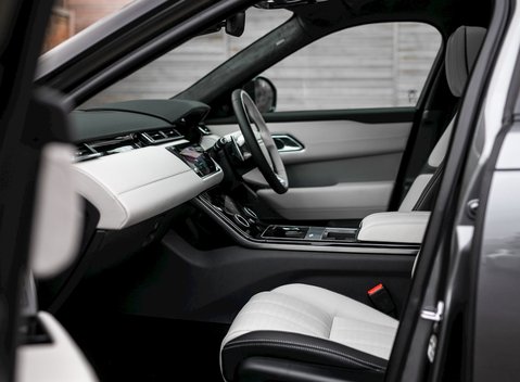 Land Rover Range Rover Velar R-Dynamic HSE Urban 15