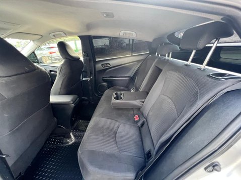 Toyota Prius VVT-I ACTIVE 64