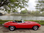 Jaguar E-Type S1½ 4.2 Roadster 6