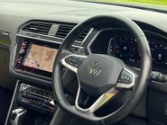 Volkswagen Tiguan 2.0 TDI Elegance DSG 4Motion Euro 6 (s/s) 5dr 7