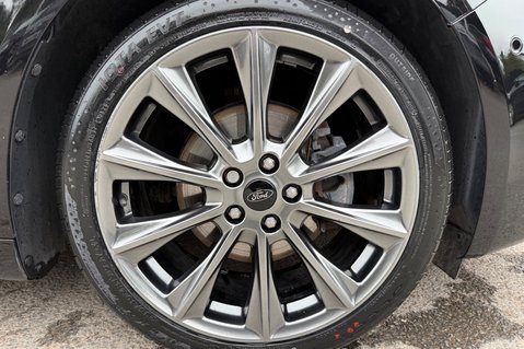 Ford Mondeo VIGNALE HYBRID - RARE CAR -CAMERA-HEATED/COOLED/ELECTRIC SEATS -HUGE SPEC 61