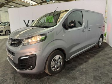 Vauxhall Vivaro 1.5 Vivaro F2700 Sportive S/S 2