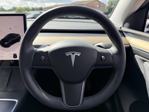 Tesla Model Y (Dual Motor) Long Range SUV 5dr Electric Auto 4WDE (384 bhp) 34
