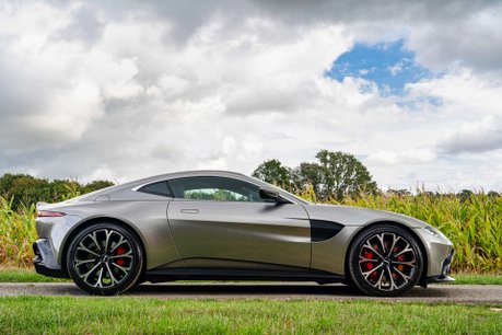 Aston Martin Vantage 4.0 Vantage V8 Auto 3dr
