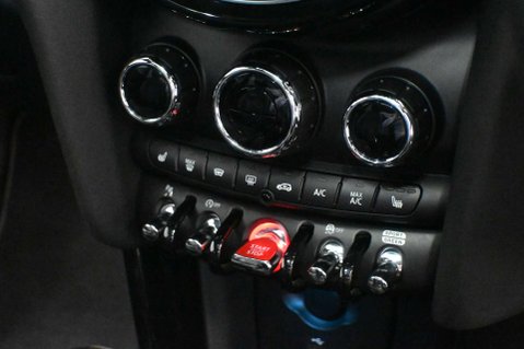 Mini Hatch 2.0 Cooper S Exclusive Auto 3dr 38
