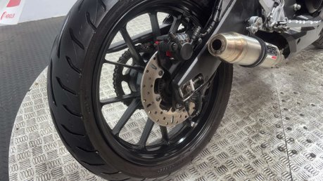 Yamaha MT-125 MT 125 2016 16K GPR EXHAUST NEW MOT SERVICED 125CC NAKED 20