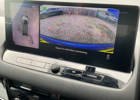 Nissan Qashqai DIG-T N-CONNECTA MHEV 17