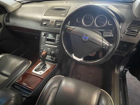 Volvo XC90 2.4 XC90 Executive D5 AWD Auto 4WD 5dr 15