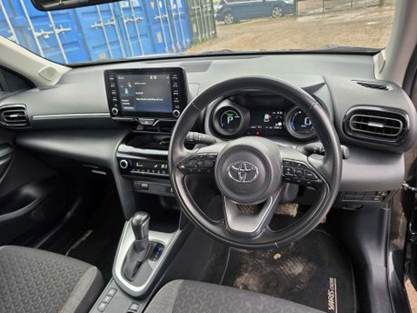Toyota Yaris Cross 1.5 VVT-h Icon SUV 5dr Petrol Hybrid E-CVT Euro 6 (s/s) (116 ps) 42