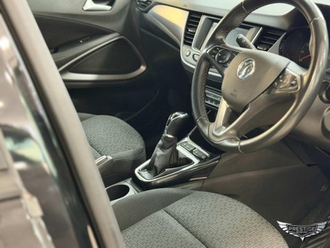 Vauxhall Crossland 1.2 Design SUV 5dr Petrol Manual Euro 6 (s/s) (83 ps) 25