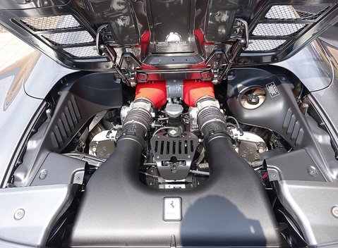 Ferrari 458 Spider 18
