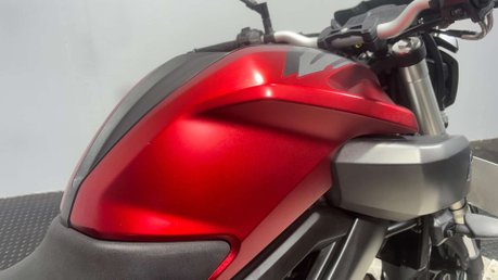 Yamaha MT-125 MT 125 2015 11K VERY CLEAN MOT SERVICED 15BHP 125CC NAKED 26