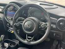 Mini Hatch Cooper SE 32.6kWh Level 3 Hatchback 3dr Electric Auto (184 ps) 12
