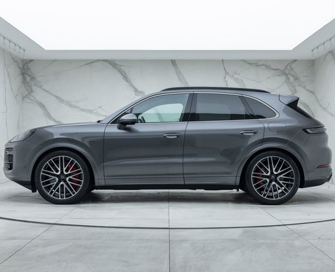 Porsche Cayenne TURBO E-HYBRID 