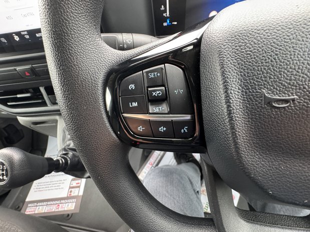 Ford Transit Custom LWB L2H1 Low Roof Trend 280 Air Con Sensors EURO 6 17