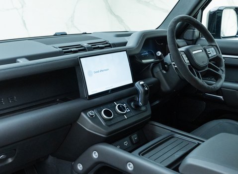 Land Rover Defender 90 V8 15