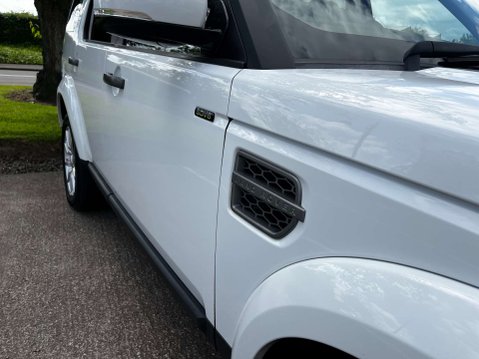 Land Rover Discovery 3.0 Discovery SE SDV6 Auto 4WD 5dr 53