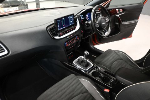 Kia Pro Ceed 1.5 Pro Ceed GT-Line ISG 5dr 37